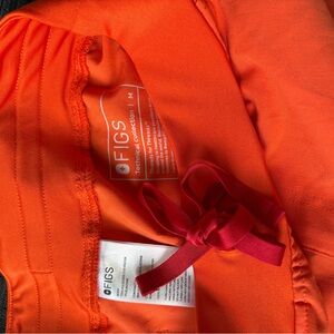 FIGS EUC Orange joggers medium tall